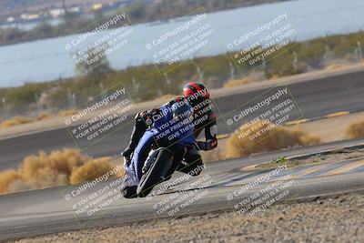 media/Dec-18-2022-SoCal Trackdays (Sun) [[8099a50955]]/Turn 14 (940am)/